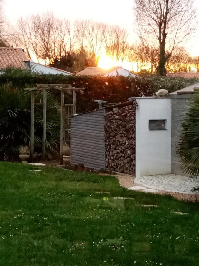 L'Eden Naturiste Spas Challans Exterior photo