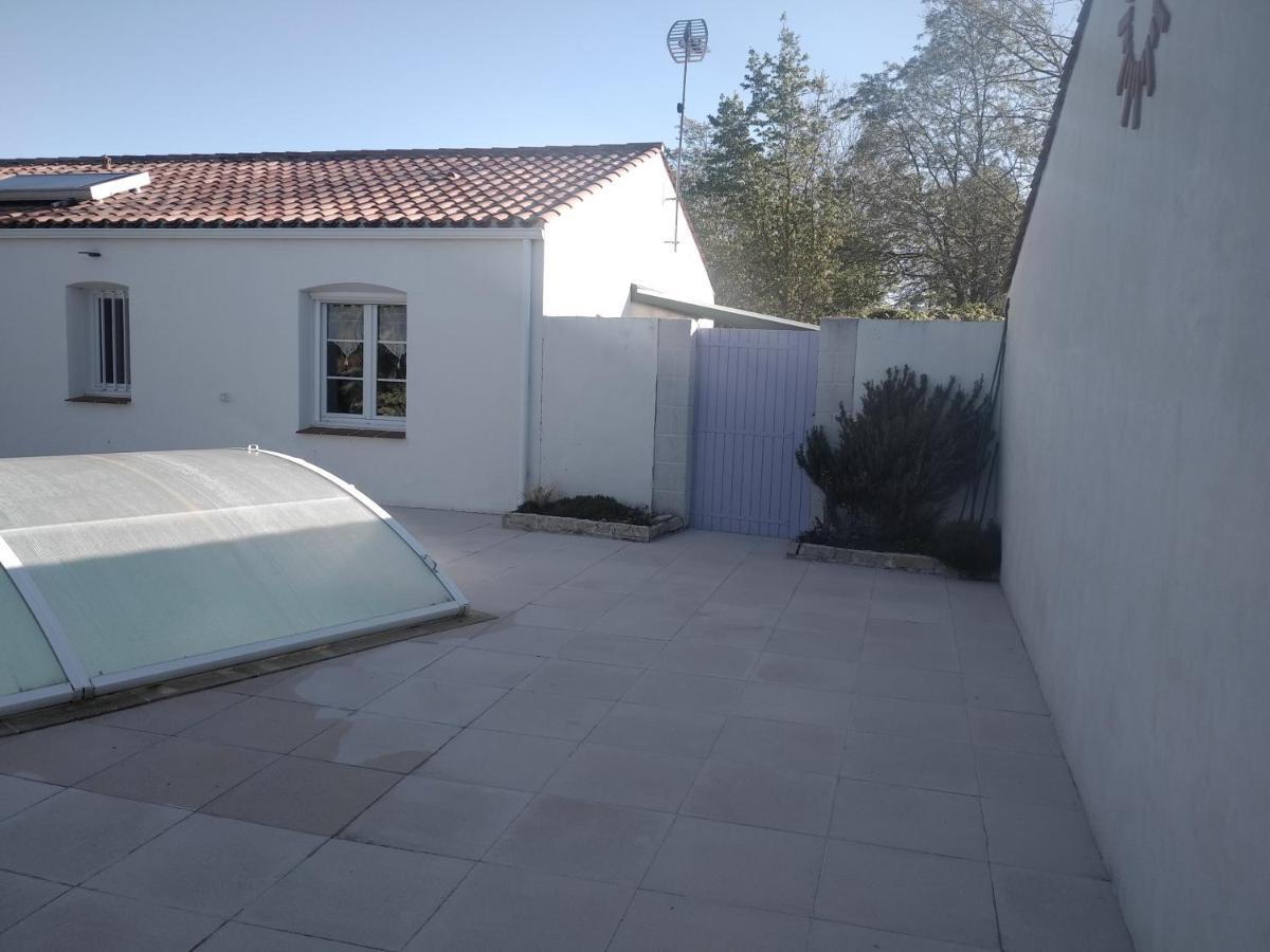 L'Eden Naturiste Spas Challans Exterior photo